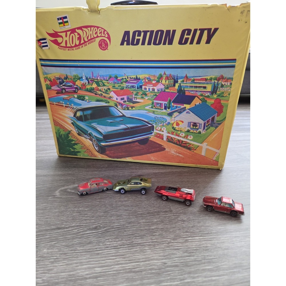 Hot Wheels Action City 1968 Vintage Play Set With  Vtg Car Redline HotWheels